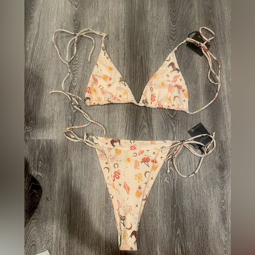 Skatie Ella top + Elsa bottom El Paso print.